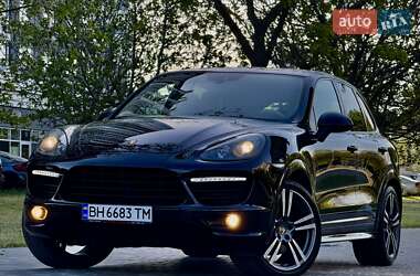 Внедорожник / Кроссовер Porsche Cayenne 2013 в 