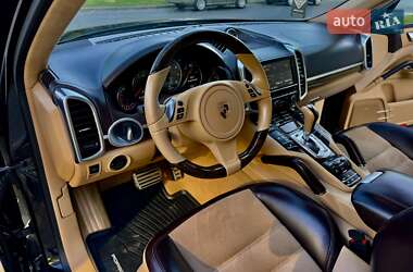 Внедорожник / Кроссовер Porsche Cayenne 2013 в 