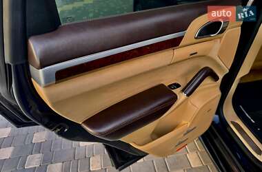 Внедорожник / Кроссовер Porsche Cayenne 2013 в 