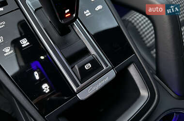 Внедорожник / Кроссовер Porsche Cayenne 2019 в 