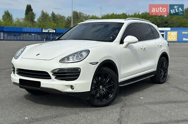 Внедорожник / Кроссовер Porsche Cayenne 2011 в Киеве