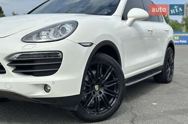 Внедорожник / Кроссовер Porsche Cayenne 2011 в 