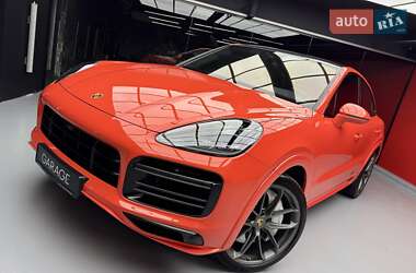 Внедорожник / Кроссовер Porsche Cayenne 2019 в 