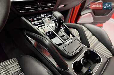 Внедорожник / Кроссовер Porsche Cayenne 2019 в 