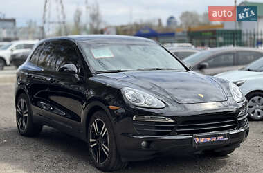 Позашляховик / Кросовер Porsche Cayenne 2011 в 
