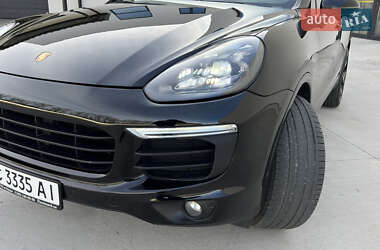 Внедорожник / Кроссовер Porsche Cayenne 2016 в 