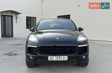 Внедорожник / Кроссовер Porsche Cayenne 2016 в 
