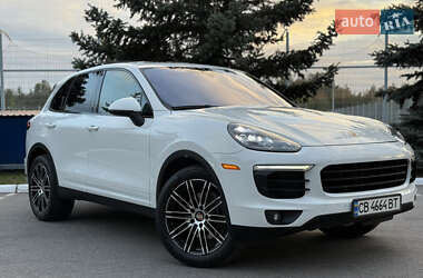 Внедорожник / Кроссовер Porsche Cayenne 2015 в 