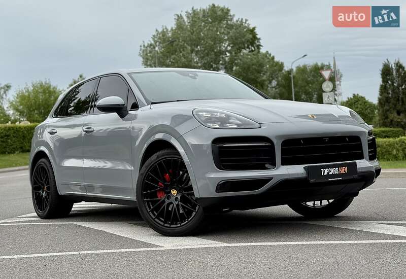 Внедорожник / Кроссовер Porsche Cayenne 2018 в Киеве