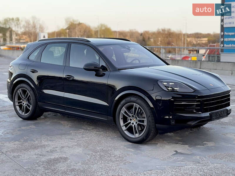 Внедорожник / Кроссовер Porsche Cayenne 2023 в Киеве
