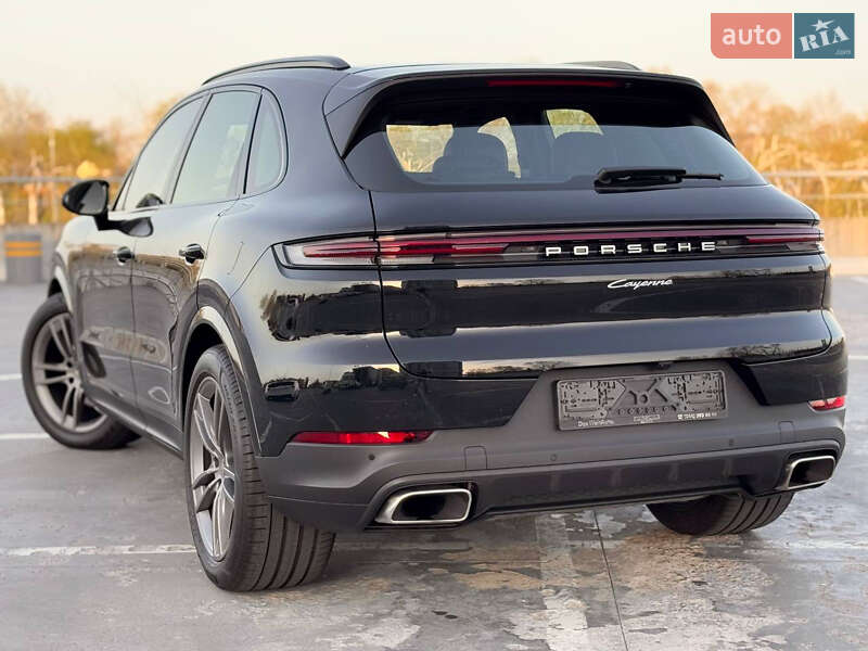 Внедорожник / Кроссовер Porsche Cayenne 2023 в Киеве