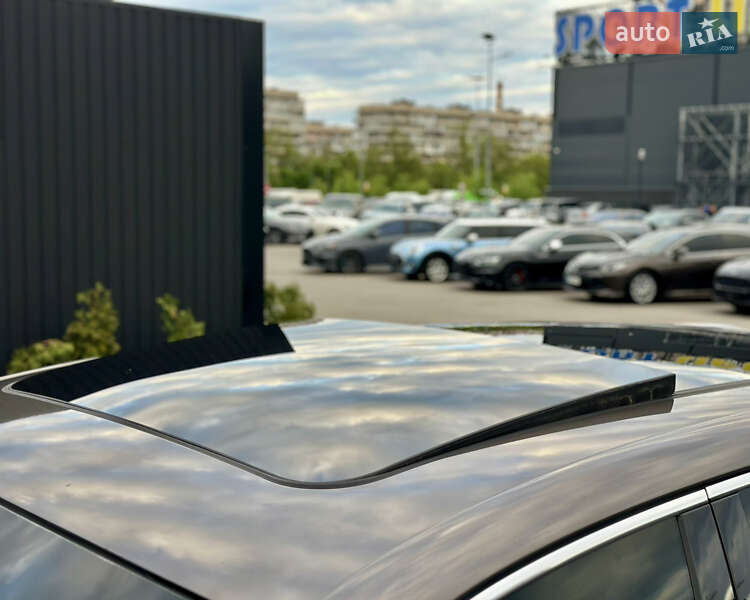 Внедорожник / Кроссовер Porsche Cayenne 2012 в Киеве