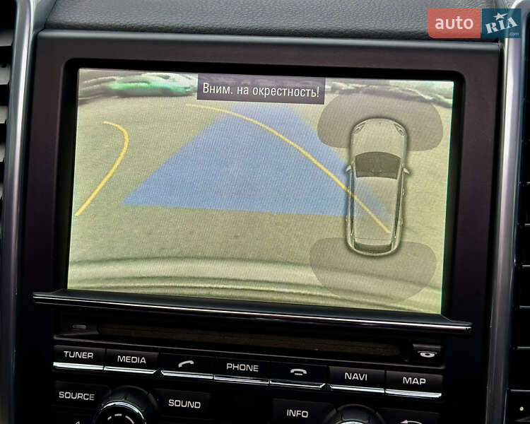 Внедорожник / Кроссовер Porsche Cayenne 2012 в Киеве