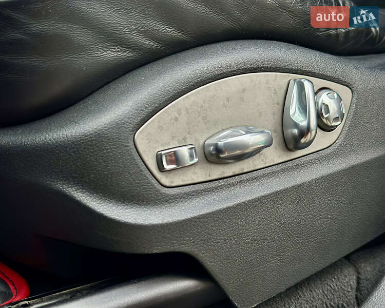 Внедорожник / Кроссовер Porsche Cayenne 2012 в Киеве