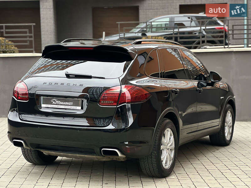 Позашляховик / Кросовер Porsche Cayenne 2011 в Івано-Франківську