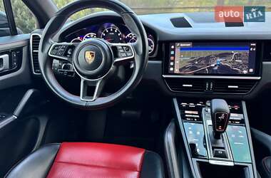 Позашляховик / Кросовер Porsche Cayenne 2022 в 