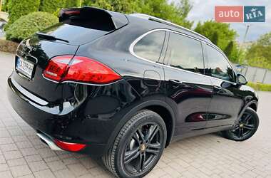 Внедорожник / Кроссовер Porsche Cayenne 2010 в 