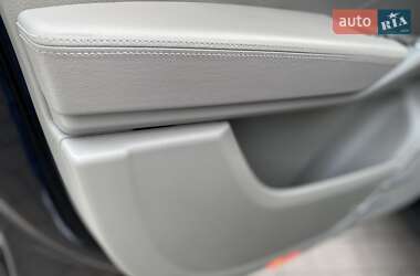 Внедорожник / Кроссовер Porsche Cayenne 2010 в 
