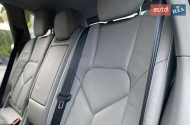 Внедорожник / Кроссовер Porsche Cayenne 2010 в 