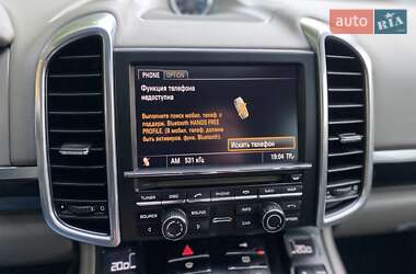 Внедорожник / Кроссовер Porsche Cayenne 2010 в 