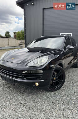 Позашляховик / Кросовер Porsche Cayenne 2013 в 