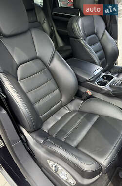 Позашляховик / Кросовер Porsche Cayenne 2013 в 