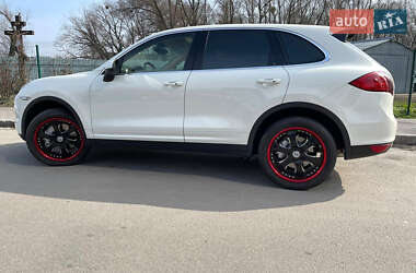 Позашляховик / Кросовер Porsche Cayenne 2010 в 