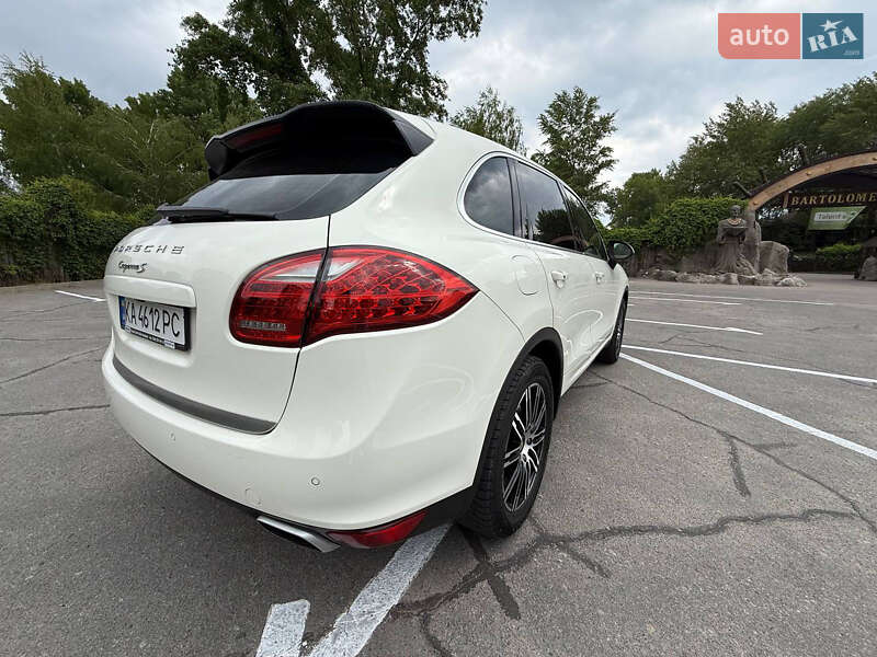 Внедорожник / Кроссовер Porsche Cayenne 2010 в Днепре