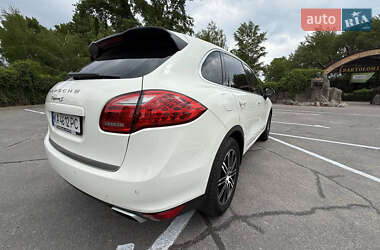 Позашляховик / Кросовер Porsche Cayenne 2010 в 