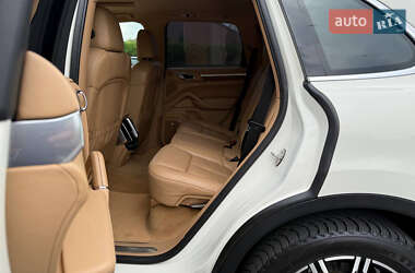 Позашляховик / Кросовер Porsche Cayenne 2010 в 