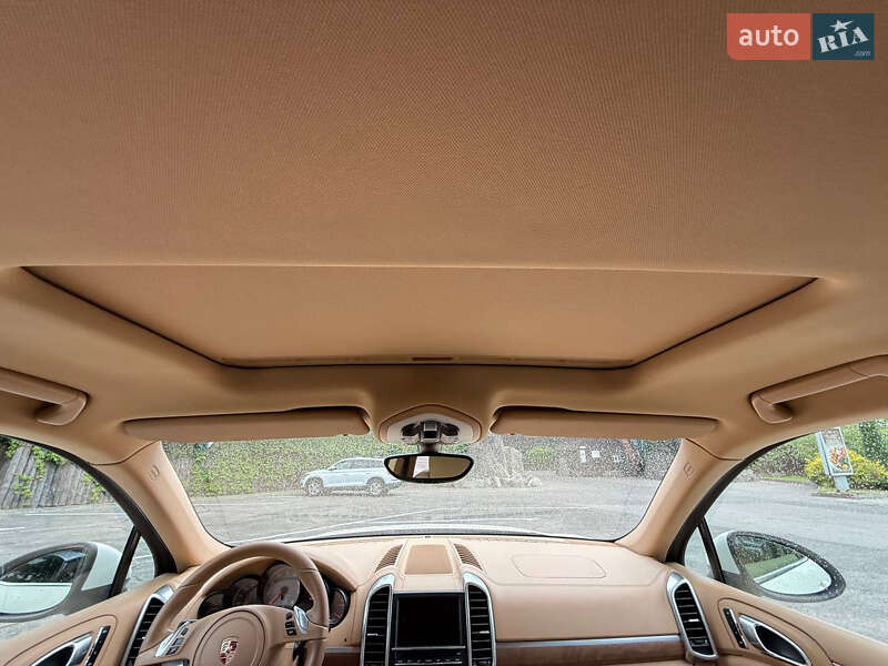 Внедорожник / Кроссовер Porsche Cayenne 2010 в Днепре