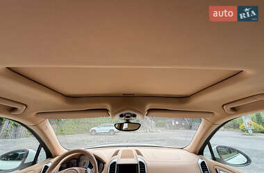 Позашляховик / Кросовер Porsche Cayenne 2010 в 