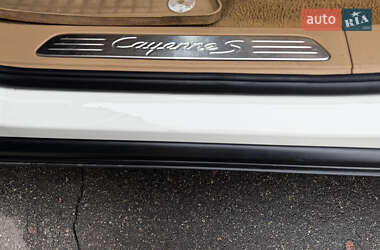 Позашляховик / Кросовер Porsche Cayenne 2010 в 
