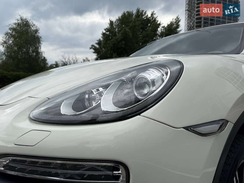Внедорожник / Кроссовер Porsche Cayenne 2010 в Днепре