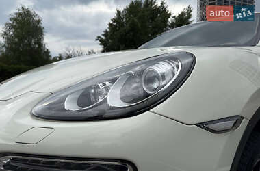Позашляховик / Кросовер Porsche Cayenne 2010 в 