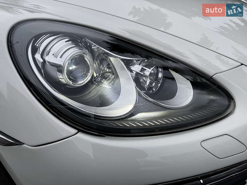 Внедорожник / Кроссовер Porsche Cayenne 2010 в Днепре