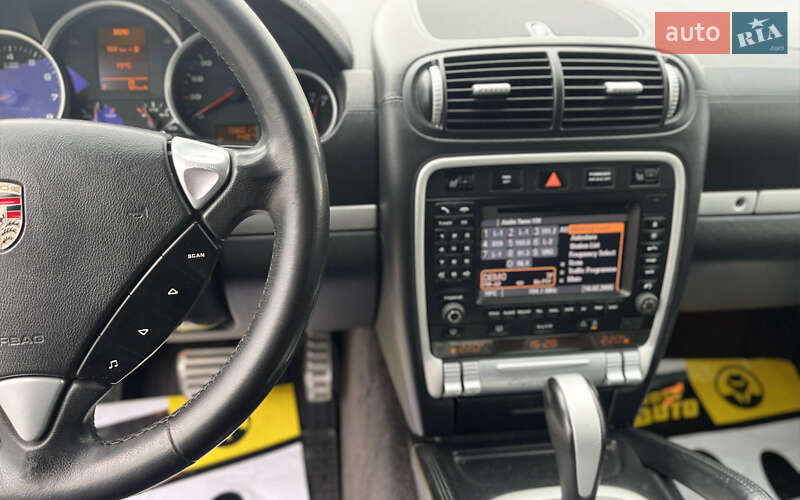 Позашляховик / Кросовер Porsche Cayenne 2008 в Мукачевому