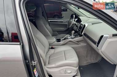 Внедорожник / Кроссовер Porsche Cayenne 2013 в 