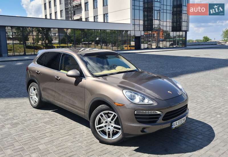 Внедорожник / Кроссовер Porsche Cayenne 2014 в Днепре