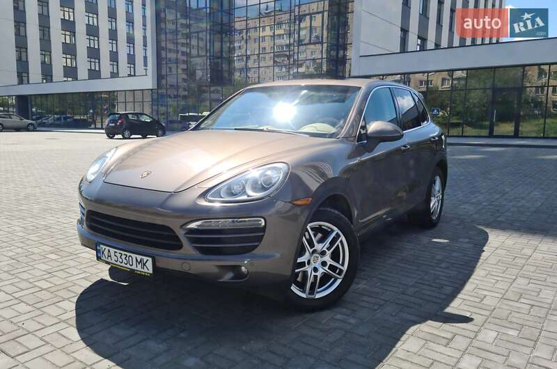 Внедорожник / Кроссовер Porsche Cayenne 2014 в Днепре