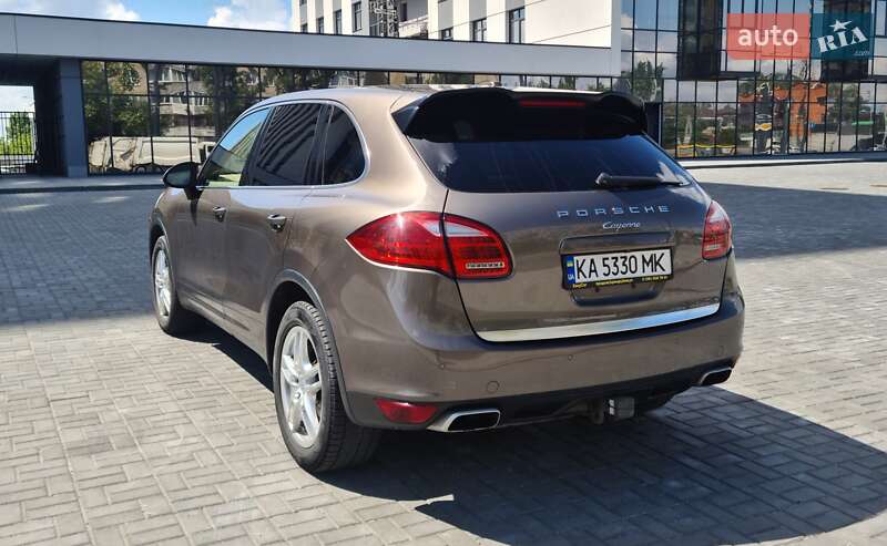 Внедорожник / Кроссовер Porsche Cayenne 2014 в Днепре