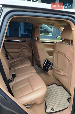 Позашляховик / Кросовер Porsche Cayenne 2014 в 