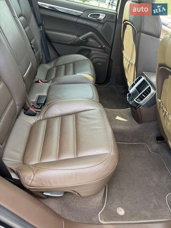 Внедорожник / Кроссовер Porsche Cayenne 2015 в Житомире фото 22 Внедорожник / Кроссовер Porsche Cayenne 2015 в Житомире