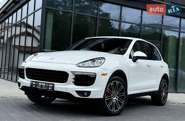 Внедорожник / Кроссовер Porsche Cayenne 2015 в Львове