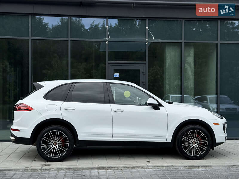 Позашляховик / Кросовер Porsche Cayenne 2015 в Львові фото 11 Позашляховик / Кросовер Porsche Cayenne 2015 в Львові