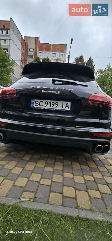 Внедорожник / Кроссовер Porsche Cayenne 2015 в Львове