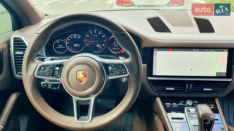 Внедорожник / Кроссовер Porsche Cayenne 2019 в Киеве