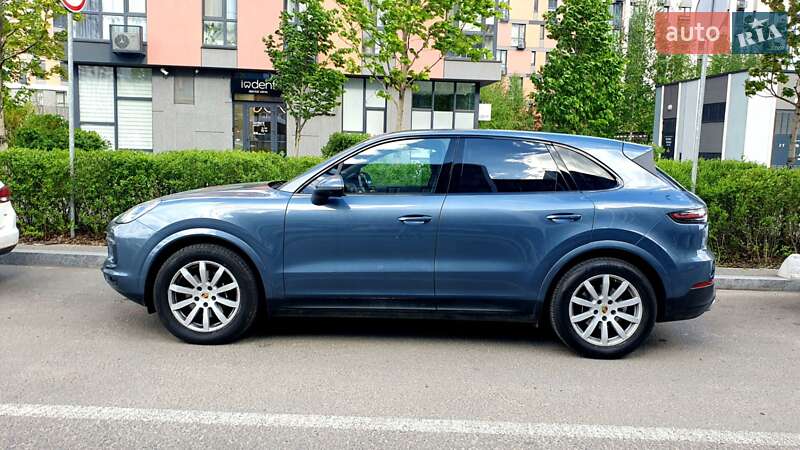 Внедорожник / Кроссовер Porsche Cayenne 2019 в Киеве