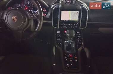 Внедорожник / Кроссовер Porsche Cayenne 2013 в 