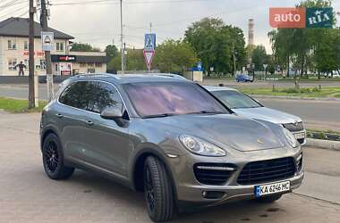 Внедорожник / Кроссовер Porsche Cayenne 2010 в 